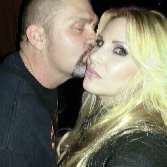 Meet your Posher, Leigh-Jay - Picture 4 of 7